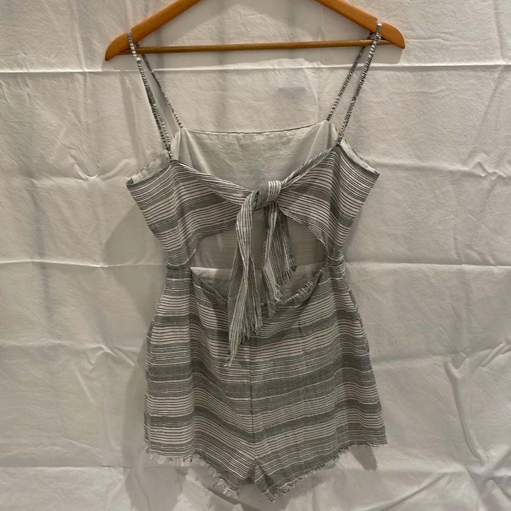 WHITE ROMPER